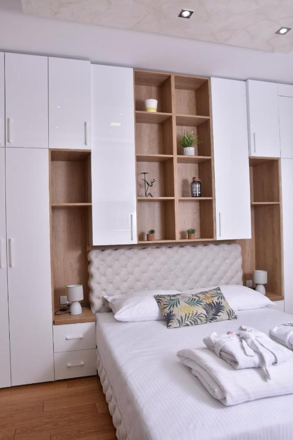 Frajla Appartement Novi Sad Buitenkant foto